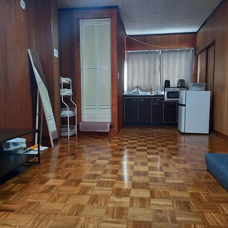 Luck House Guest Huose Apartment Osaka Exterior photo